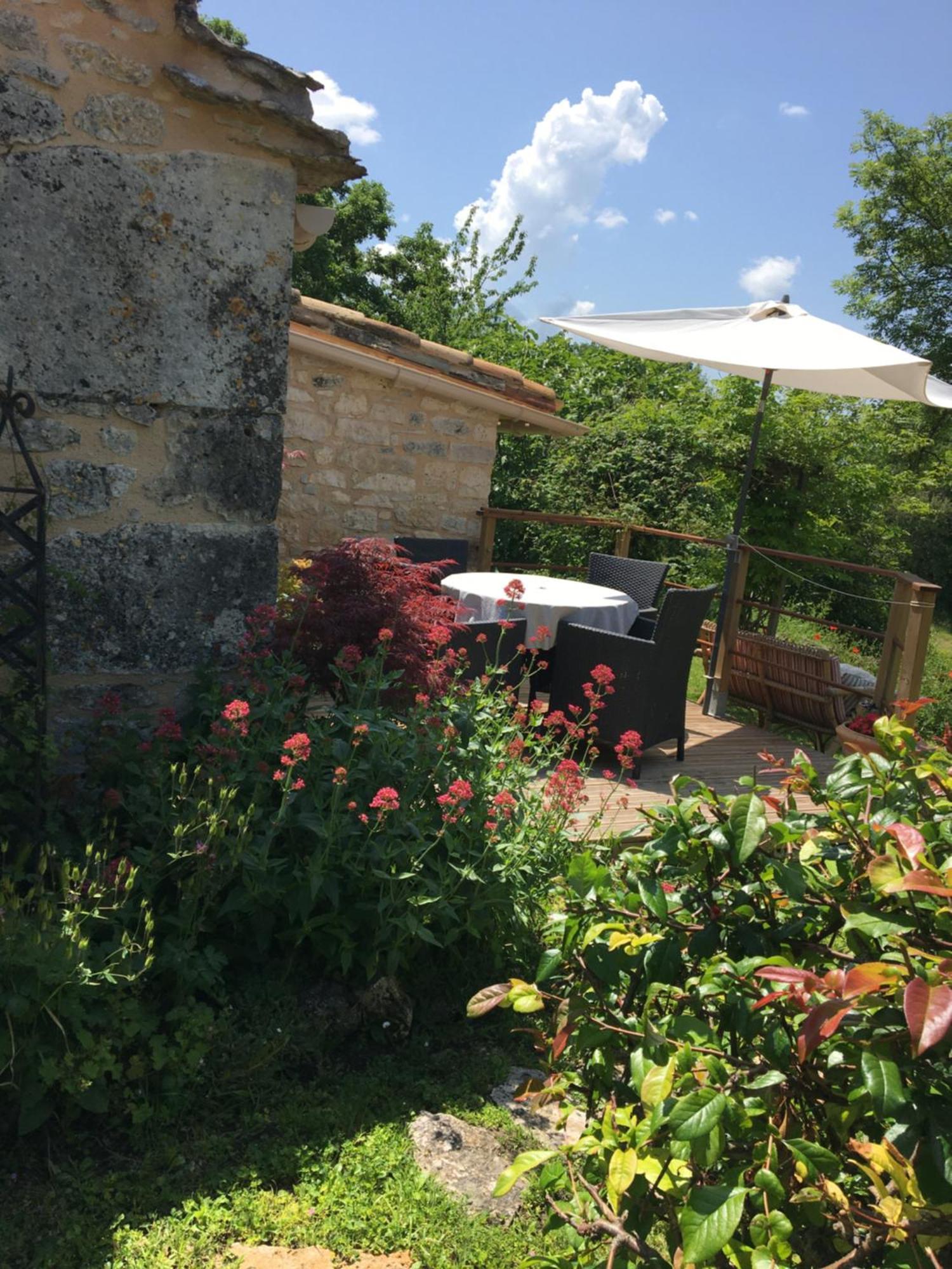 Les Gites Perard Caylus Exterior foto